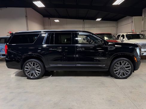 Used 2026 GMC Yukon XL Denali Ultimate AWD/4WD image 8