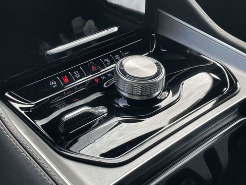 New 2025 Jeep Wagoneer Series II w/ Premium Group I image 23