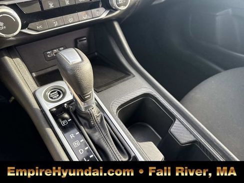 Used 2023 Nissan Sentra SV image 24