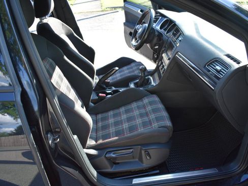 Used 2017 Volkswagen GTI Autobahn FWD image 21