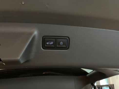Used 2026 Hyundai Santa Fe SEL FWD image 23