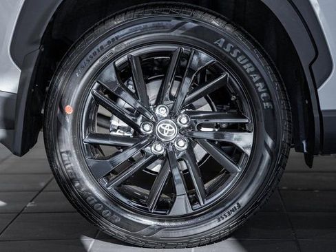 Used 2026 Toyota Corolla Cross XSE image 18