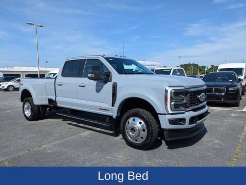 Used 2026 Ford F450 Platinum w/ FX4 Off-Road Package AWD/4WD image 2
