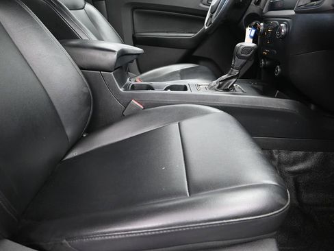 Used 2020 Ford Ranger XL image 24