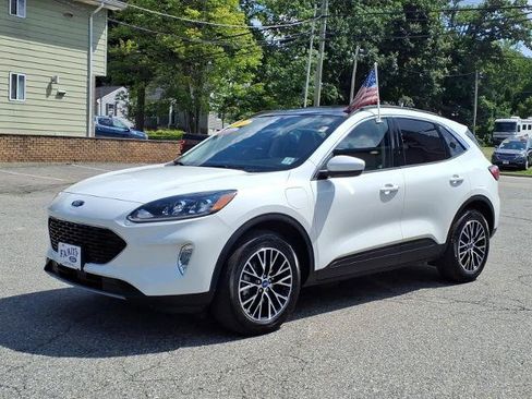 Certified 2022 Ford Escape SEL w/ Technology Package FWD image 3