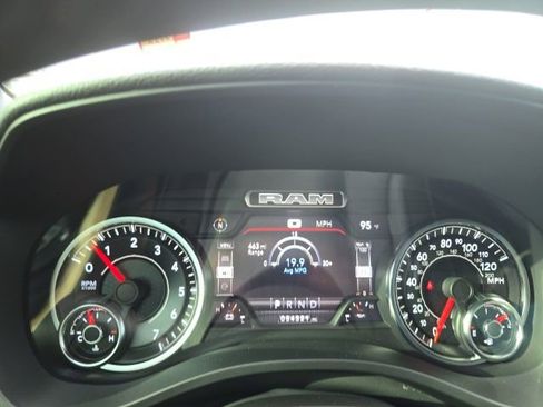 Used 2022 RAM 1500 Laramie RWD image 12