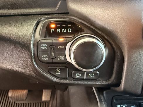 Used 2019 RAM 1500 Big Horn AWD/4WD image 28