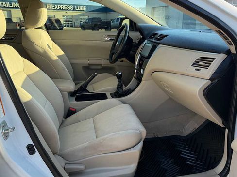 Used 2011 Suzuki Kizashi S image 12