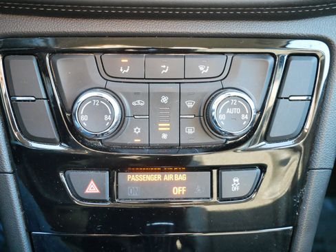 Used 2019 Buick Encore Sport Touring w/ Safety Package AWD/4WD image 20