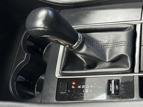 Used 2020 MAZDA MAZDA3 Sedan w/ Select Package image 27