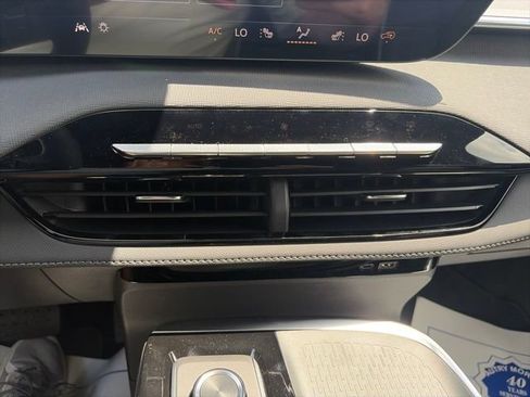 New 2026 Buick Enclave Sport Touring w/ Power Package AWD/4WD image 23