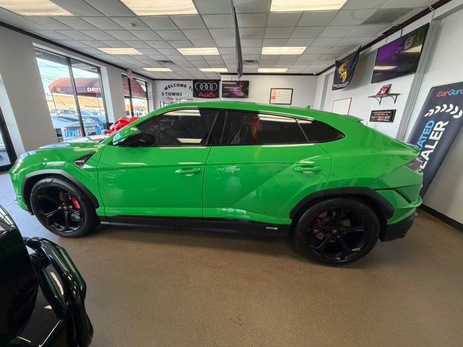Used 2023 Lamborghini Urus S AWD/4WD image 13