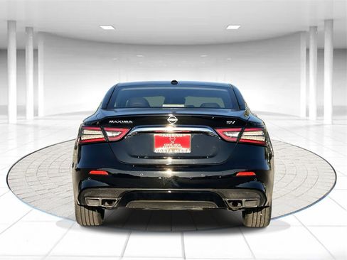 Used 2023 Nissan Maxima SV w/ Floor Mat Group image 3
