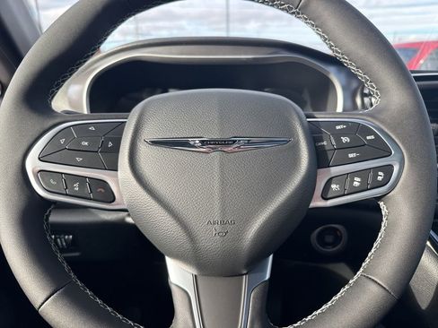 New 2026 Chrysler Pacifica Select image 21