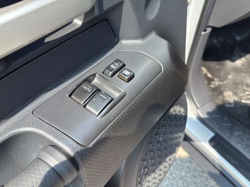 Used 2007 Toyota FJ Cruiser 2WD w/ Convenience Pkg image 13