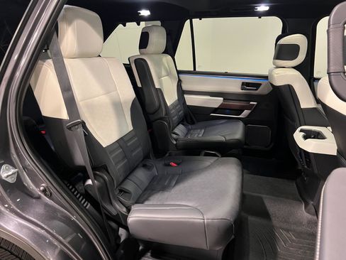 Used 2024 Toyota Sequoia Capstone image 39