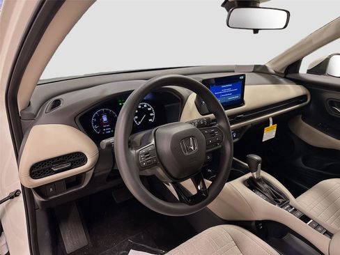 New 2026 Honda HR-V LX image 9