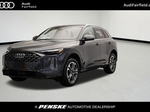 Certified 2025 Audi Q5 Premium w/ Convenience Package AWD/4WD image 1