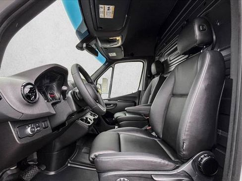 Used 2026 Mercedes-Benz Sprinter 2500 image 16