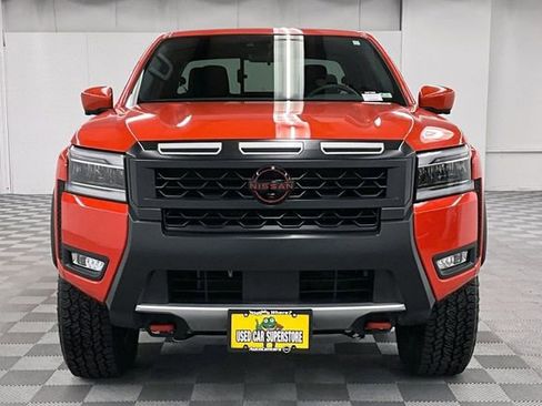 Used 2025 Nissan Frontier PRO-4X w/ Pro Convenience Package image 3