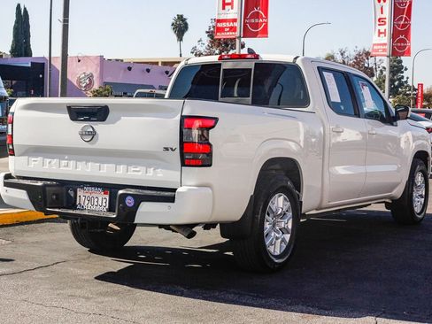 Certified 2022 Nissan Frontier SV w/ Technology Package image 7