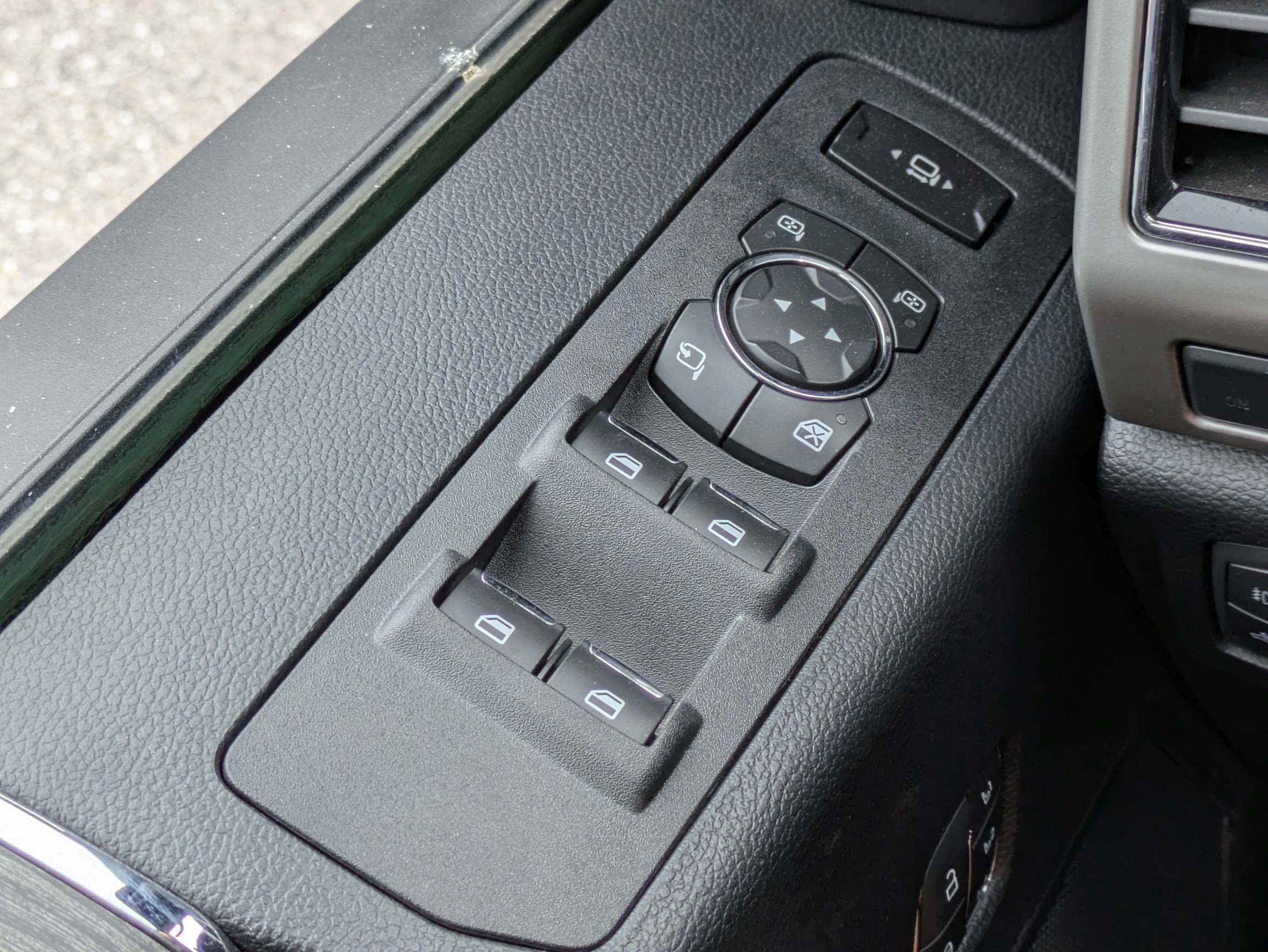 Used 2020 Ford F250 Lariat AWD/4WD image 32