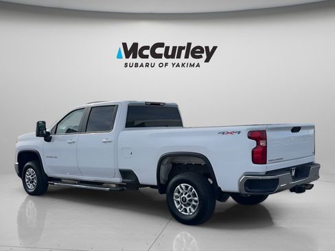 Used 2025 Chevrolet Silverado 2500 LT w/ Convenience Package image 3