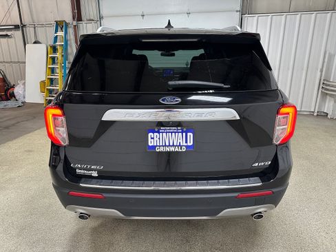 Certified 2023 Ford Explorer Limited w/ Equipment Group 301A image 31