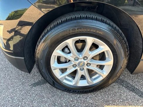 Used 2021 Chevrolet Equinox LT FWD image 11