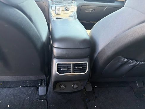 Used 2023 Hyundai Santa Fe SEL AWD/4WD image 17