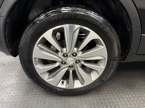 Used 2020 Buick Encore Preferred w/ Safety Package image 12