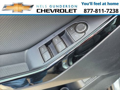 New 2026 Chevrolet Equinox LT w/ Convenience Package II AWD/4WD image 18