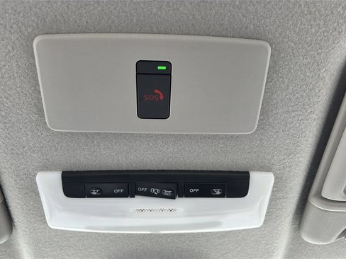 Certified 2024 Nissan Kicks SR FWD image 21