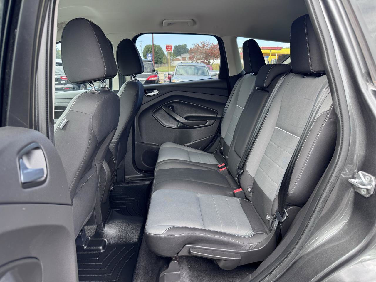 Used 2015 Ford Escape SE AWD/4WD image 12