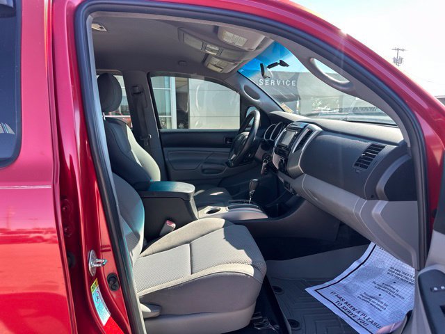 Used 2015 Toyota Tacoma 4x4 Double Cab w/ TRD Off-Road Package image 9
