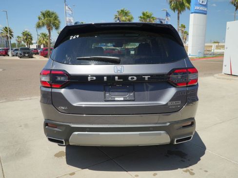 New 2026 Honda Pilot Elite image 6