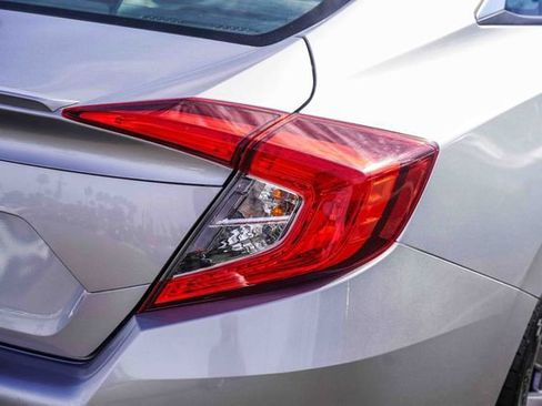 Used 2021 Honda Civic EX image 8