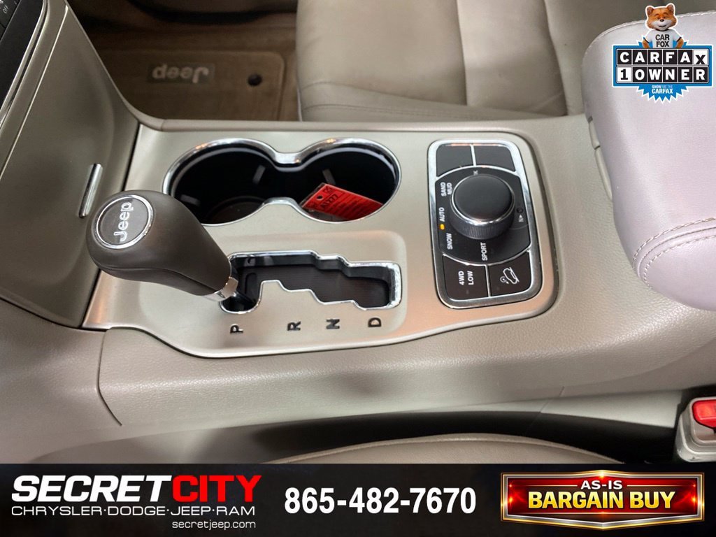 Used 2013 Jeep Grand Cherokee Laredo AWD/4WD image 22