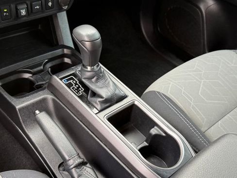 Used 2022 Toyota Tacoma TRD Sport w/ Technology Package RWD image 22