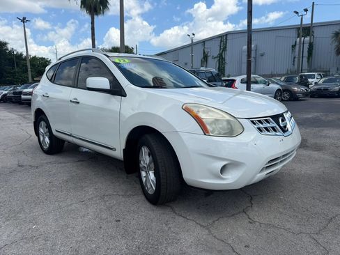 Used 2012 Nissan Rogue SV w/ Premium Pkg FWD image 3