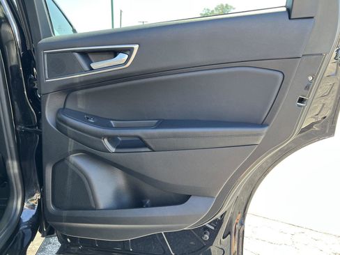 Used 2024 Ford Edge SEL image 16