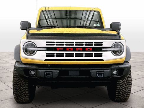 Used 2024 Ford Bronco Heritage Edition AWD/4WD image 3