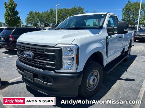 Used 2024 Ford F250 XL AWD/4WD image 2