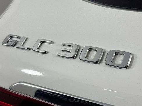 Used 2020 Mercedes-Benz GLC 300 image 8