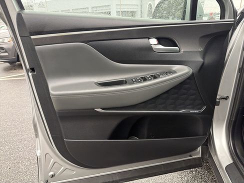 Used 2023 Hyundai Santa Fe SEL w/ Premium Package image 11