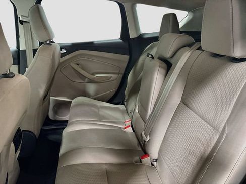 Used 2018 Ford Escape SE FWD image 19