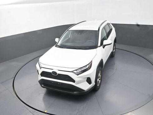 Used 2024 Toyota RAV4 XLE FWD image 25