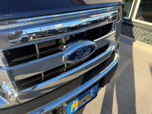 Used 2017 Ford F150 XLT image 22