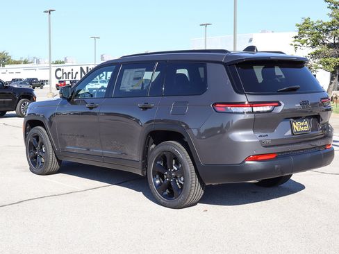 New 2025 Jeep Grand Cherokee L Altitude image 7