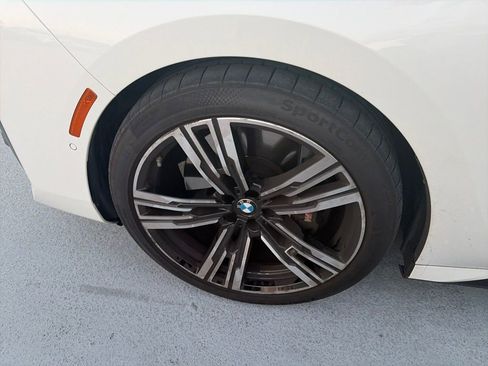 Certified 2024 BMW 760i xDrive w/ Executive Package AWD/4WD image 12